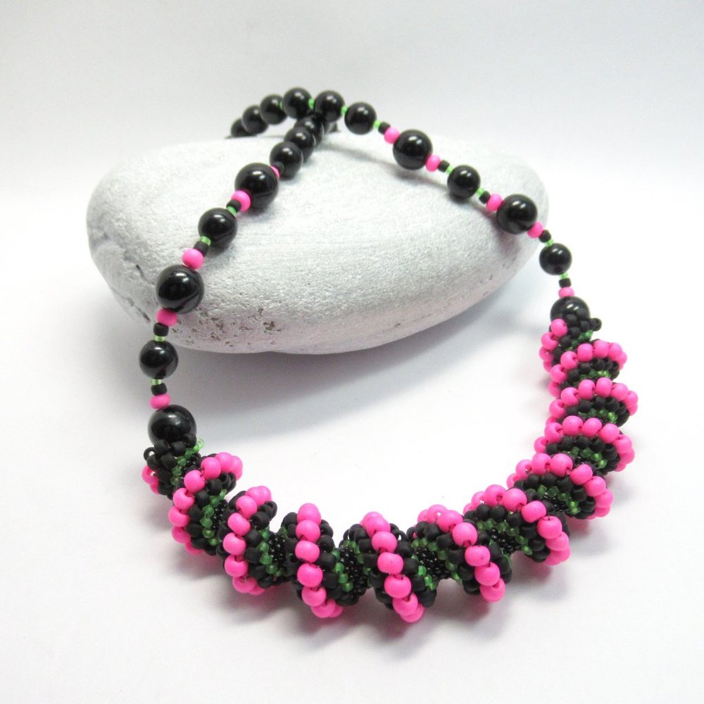 Neon pink and Black Cellini Necklace - Picture 2 of 11